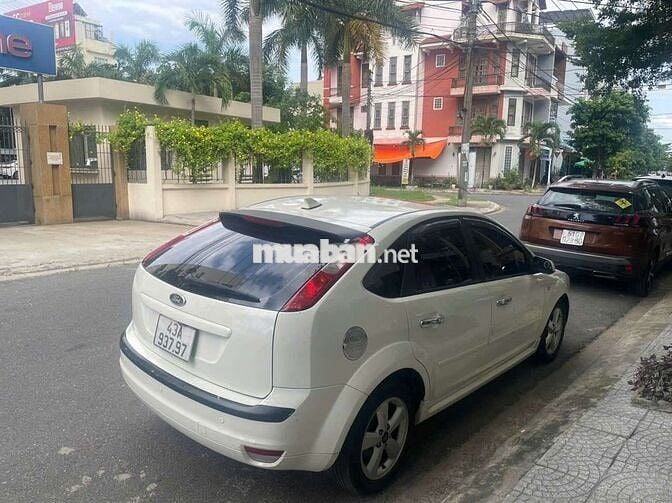 Bán Focus bản full ghế điện cửa sổ trời xe đẹp