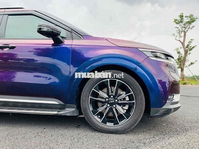 Kia Carnival máy dầu bản Signature 2022