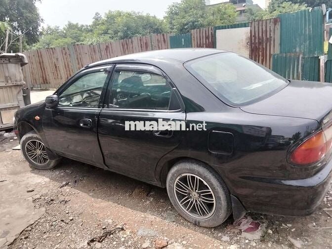 2000 GLXi 1.6 MT - 2005 km