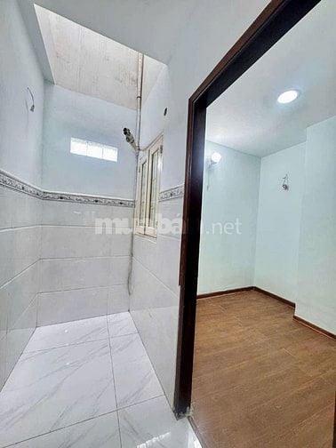 NHÀ 3 TẦNG BTCT TK SANG TRỌNG HIỆN ĐẠI, 67M2, HXH,NGAY HIỆP THÀNH CITY