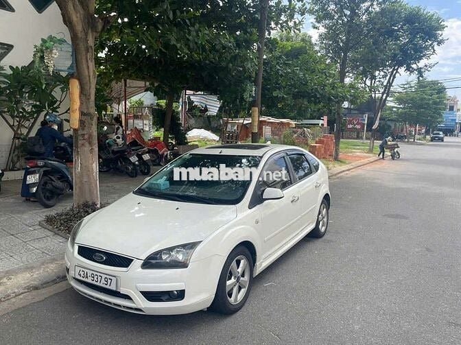 Bán Focus bản full ghế điện cửa sổ trời xe đẹp