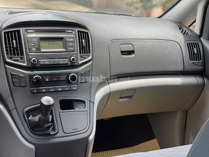 BÁN  HYUNDAI STAREX ĐỜI 2017, 6 CHỖ