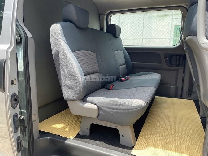 BÁN  HYUNDAI STAREX ĐỜI 2017, 6 CHỖ