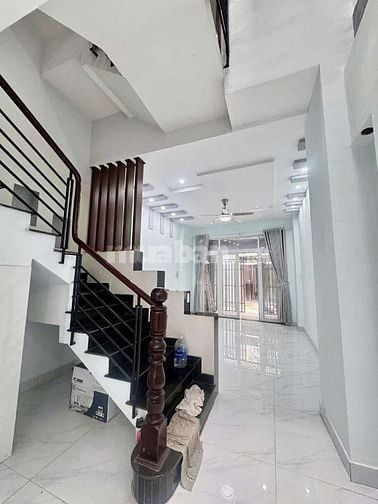 NHÀ 3 TẦNG BTCT TK SANG TRỌNG HIỆN ĐẠI, 67M2, HXH,NGAY HIỆP THÀNH CITY