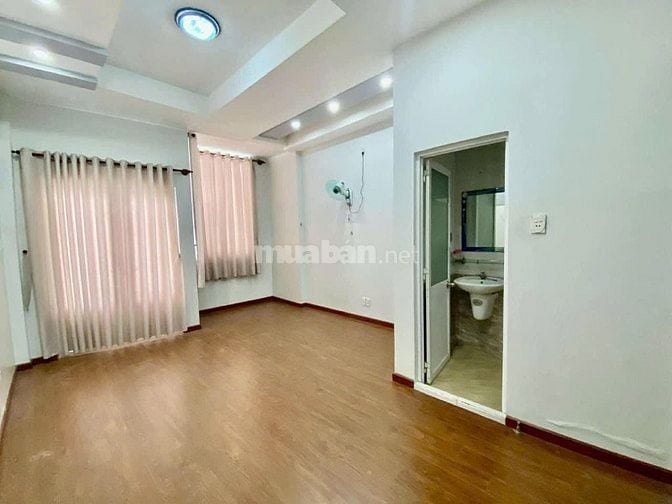 NHÀ 3 TẦNG BTCT TK SANG TRỌNG HIỆN ĐẠI, 67M2, HXH,NGAY HIỆP THÀNH CITY