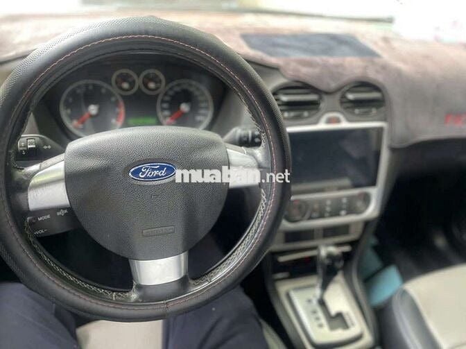 Bán Focus bản full ghế điện cửa sổ trời xe đẹp