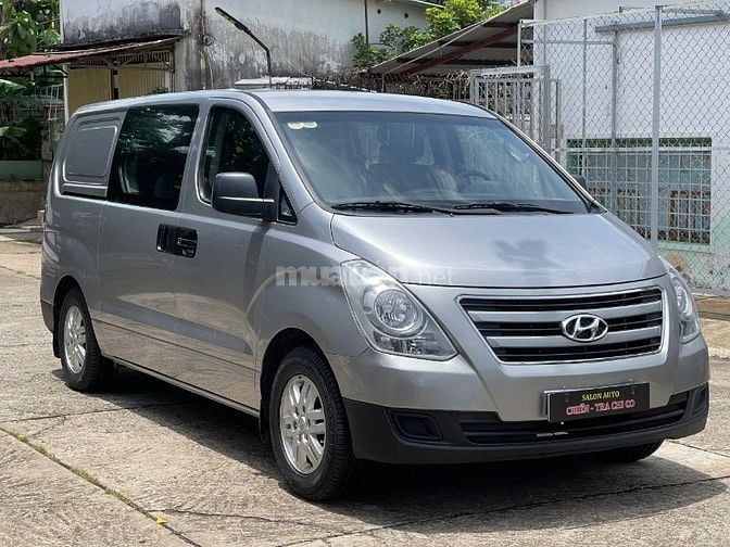 BÁN  HYUNDAI STAREX ĐỜI 2017, 6 CHỖ