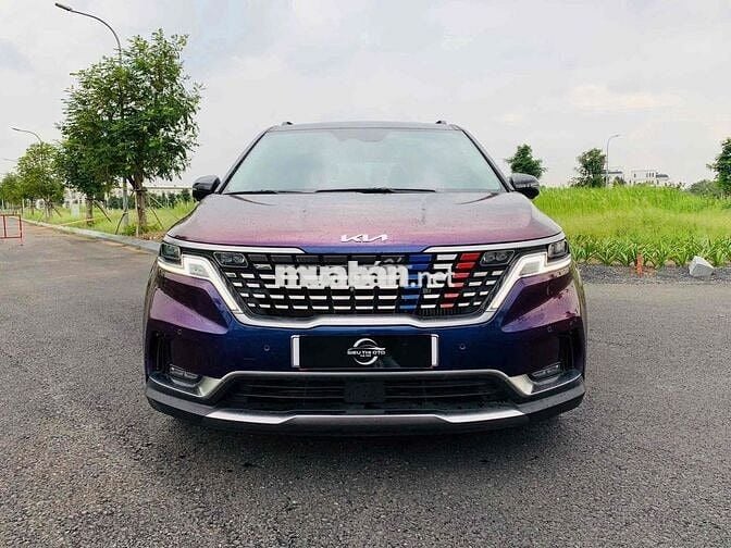 Kia Carnival máy dầu bản Signature 2022