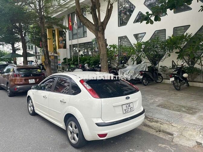 Bán Focus bản full ghế điện cửa sổ trời xe đẹp