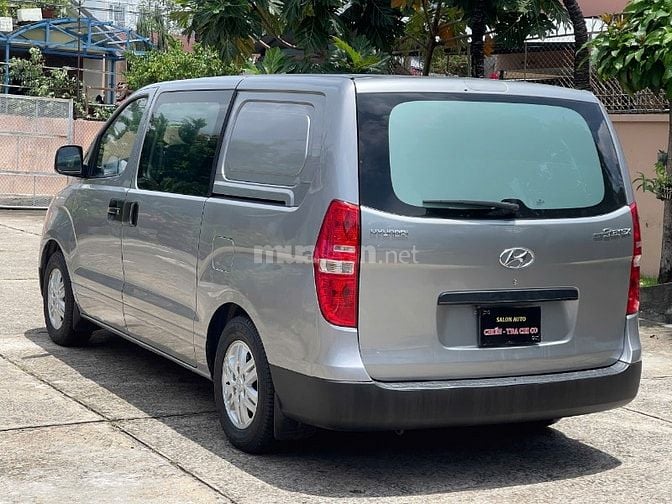 BÁN  HYUNDAI STAREX ĐỜI 2017, 6 CHỖ