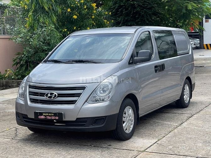 BÁN  HYUNDAI STAREX ĐỜI 2017, 6 CHỖ