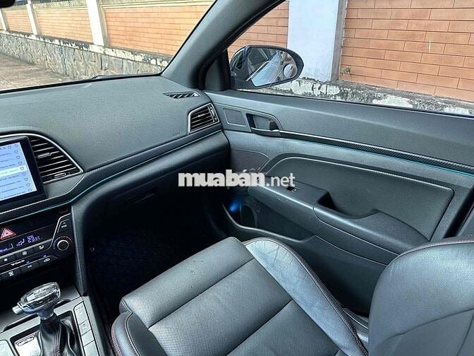Hyundai Elantra 2018 Sport 1.6 Turbo