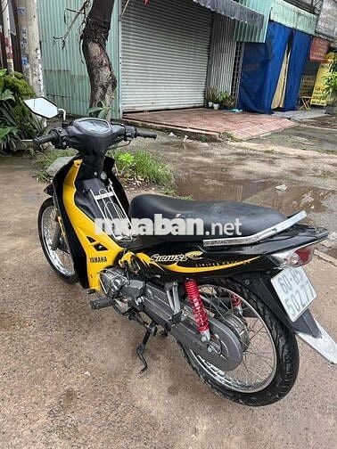 Cần bán Gấp xe nhật Sirius 2015 máy móc zin êm