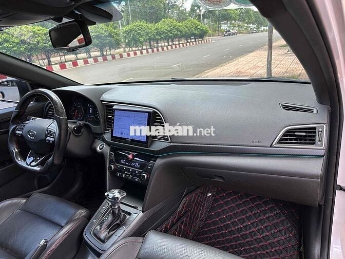Hyundai Elantra 2018 Sport 1.6 Turbo