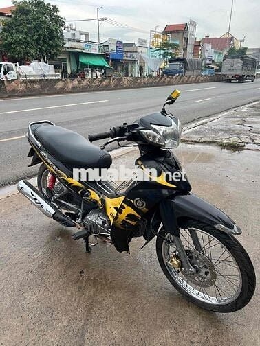 Cần bán Gấp xe nhật Sirius 2015 máy móc zin êm