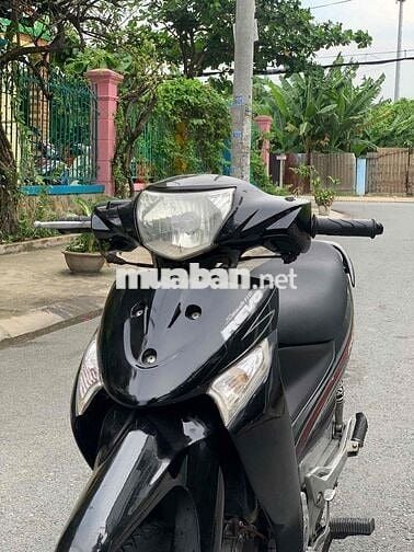 Xe suzuky 2010 ReVo màu đen mới len ken 90 %