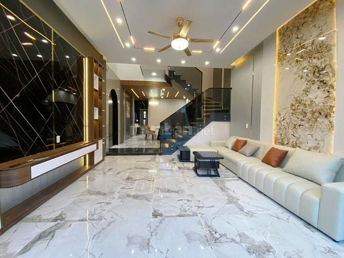 NHÀ 3 MÊ ĐẸP – FULL NỘI THẤT – LỖ GIÁNG 24 – CẨM LỆ