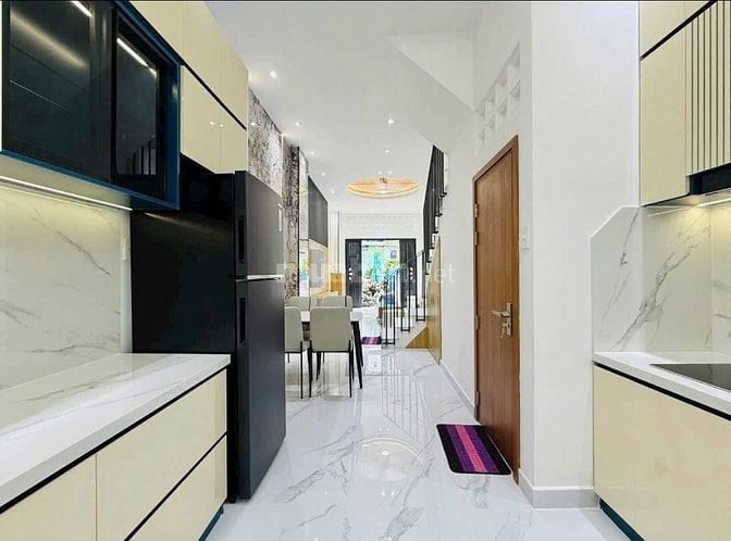 Tin sốt dẻo! Bán Nhà Mai Văn Ngọc, phường 10, Phú Nhuận. 4tỷ65/42,4m2