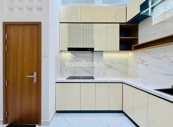 Tin sốt dẻo! Bán Nhà Mai Văn Ngọc, phường 10, Phú Nhuận. 4tỷ65/42,4m2