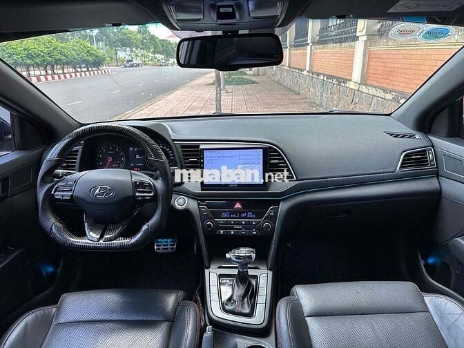 Hyundai Elantra 2018 Sport 1.6 Turbo