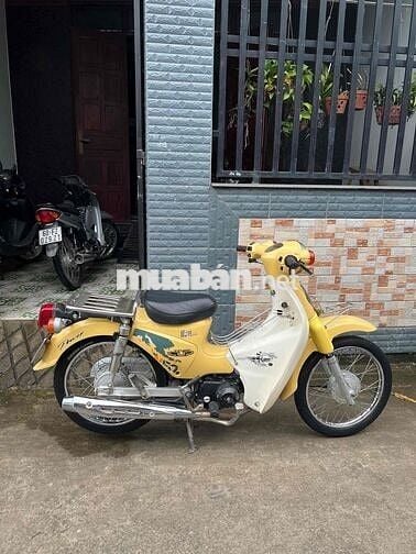 Cần bán xe Cub 50cc đời 2022 . Máy móc zin êm