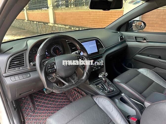 Hyundai Elantra 2018 Sport 1.6 Turbo