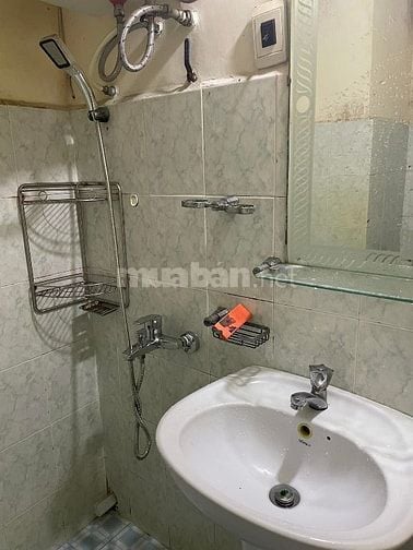Căn hộ 30m2 1PN Chung cư 249 Trần Hưng Đạo, Quận 1.