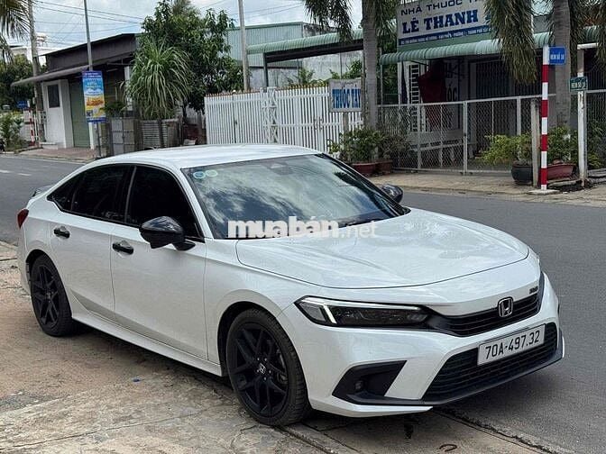 Honda Civic 2023 RS 1.5 AT - 21000 km siêu lướt