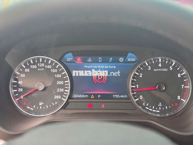 VinFast Lux SA Plus 2020 - 20000 km