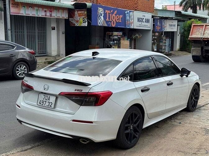 Honda Civic 2023 RS 1.5 AT - 21000 km siêu lướt