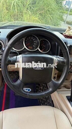 Ford Everest 2012 2.5L 4x2 AT - 17000 km