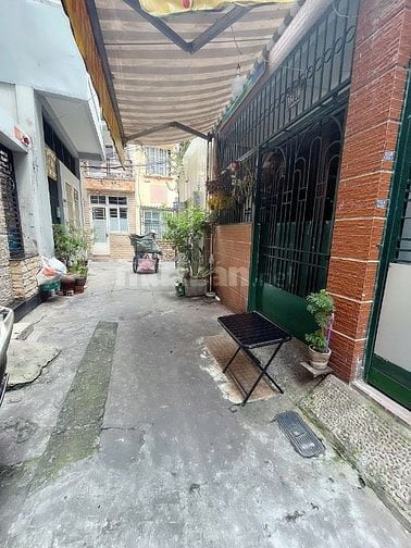 Bán Nhà Hẻm Đường Lý Chính Phường 7 Quận 3 4,2x12m 1 Trệt 3 Lầu ST 7PN