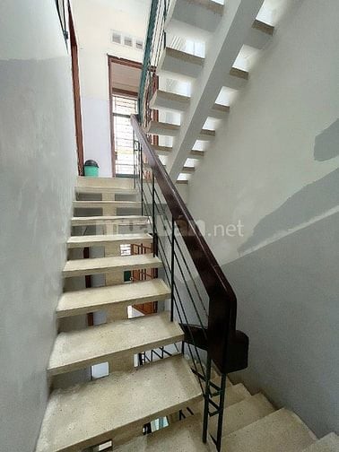 Bán Nhà Hẻm Đường Lý Chính Phường 7 Quận 3 4,2x12m 1 Trệt 3 Lầu ST 7PN