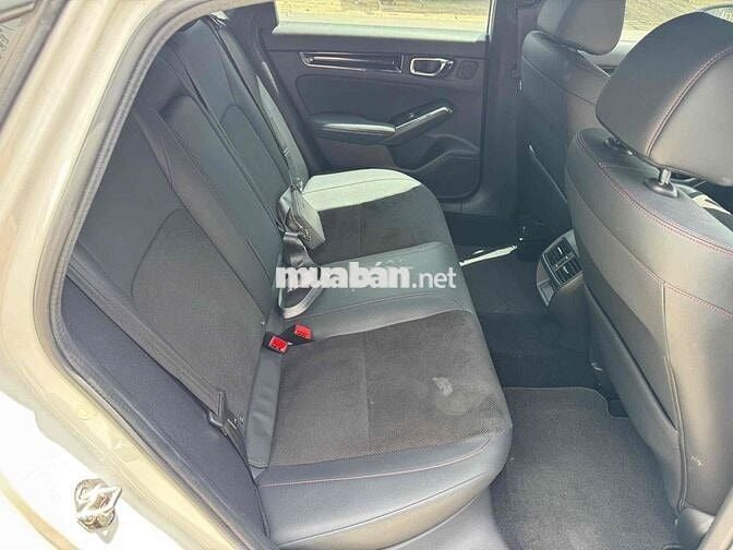 Honda Civic 2023 RS 1.5 AT - 21000 km siêu lướt