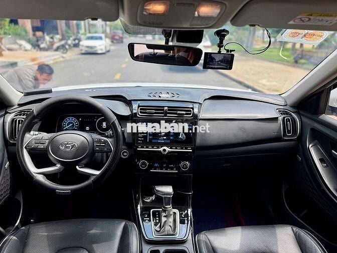 Hyundai Creta 2022 Cao cấp - Trắng - 4v1km