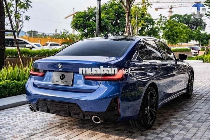 BMW 3 Series 2023 320i M Sport - 26000 km