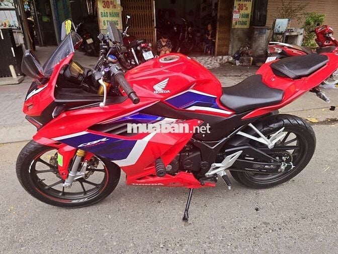 Cbr150 bản Abs 2023 xe 1 chủ mua mới.Lên đồ chơi