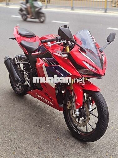 Cbr150 bản Abs 2023 xe 1 chủ mua mới.Lên đồ chơi