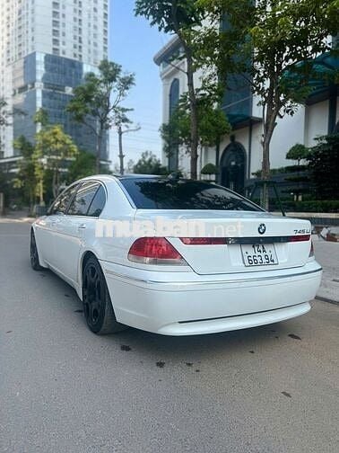 BMW 7 Series 2004  - 100000 km