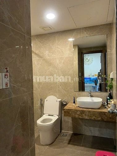 Cho thuê căn hộ cao cấp gần Sân bay TSN, full nội thất.