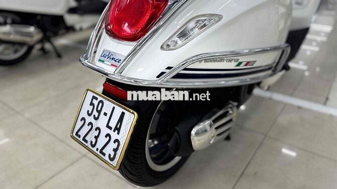 Vespa bản đặc biệt kỷ niệm 50 năm ( Bản Yacht Culp