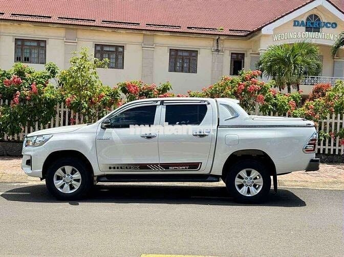 Bán xe Hilux 2020 tự động cực đẹp