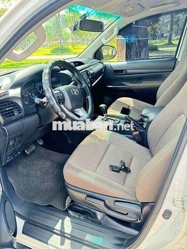 Bán xe Hilux 2020 tự động cực đẹp