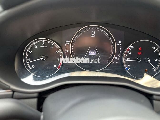 Mazda 3 2024 1.5L Luxury - 21999 km