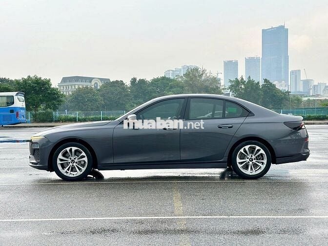 VinFast Lux A2.0 2019 2.0 AT - 46000 km