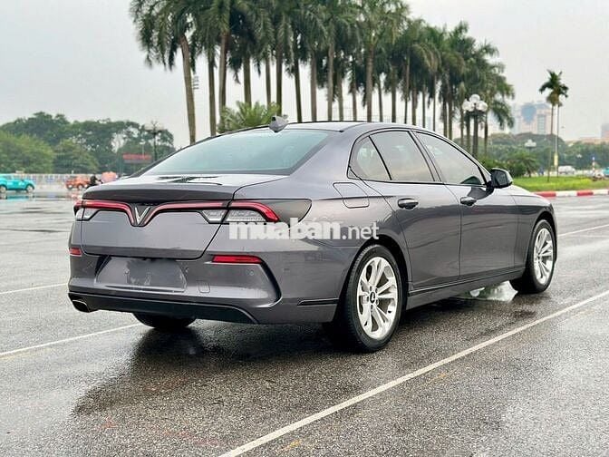 VinFast Lux A2.0 2019 2.0 AT - 46000 km