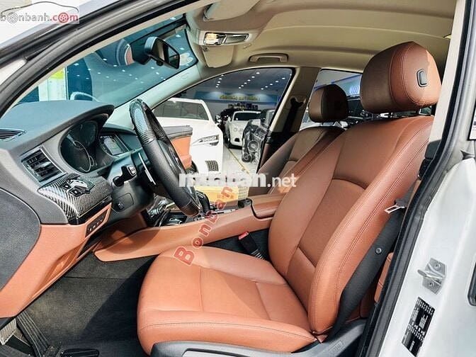 BMW 5 Series 528i GT - 2017-899tr