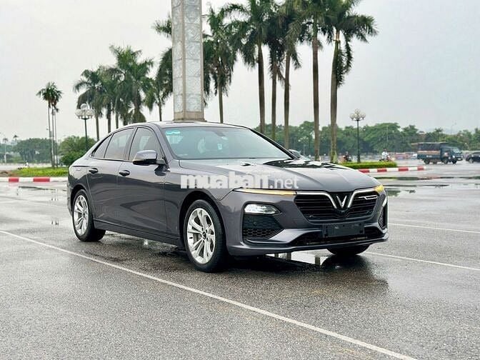 VinFast Lux A2.0 2019 2.0 AT - 46000 km