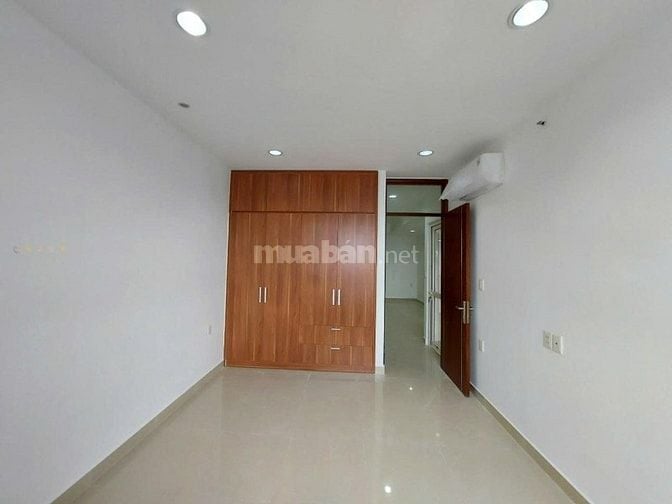 Căn hộ 80m2, 2p ngủ không NT c/c Babylon, Tân Thành, Tân Phú  giá 11tr