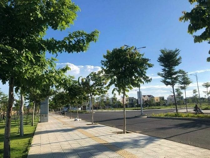 Bán đất nền ven Đà Nẵng, trục đường 7,5m. Giá chỉ 17m/m2. 